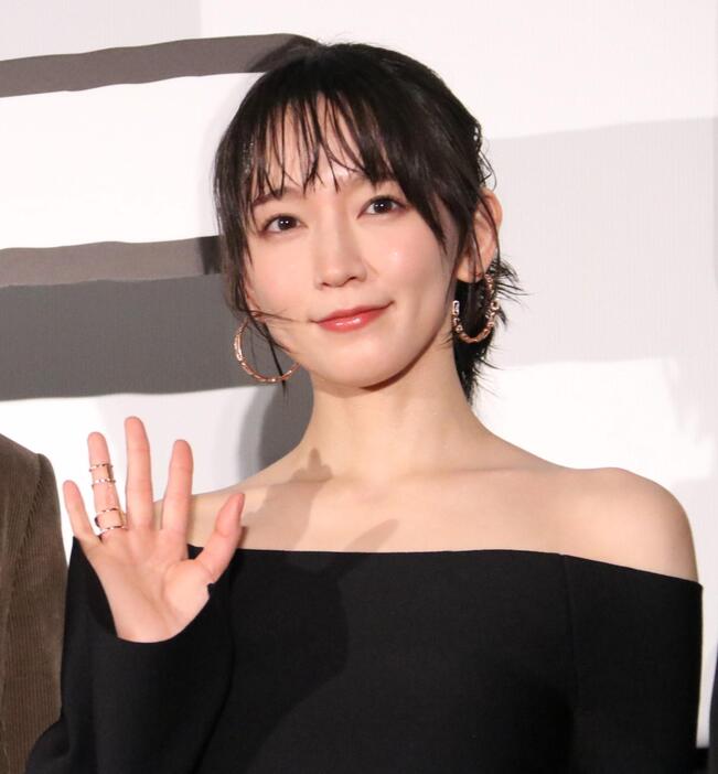 映画「正体」の公開初日舞台あいさつに登場した吉岡里帆さん