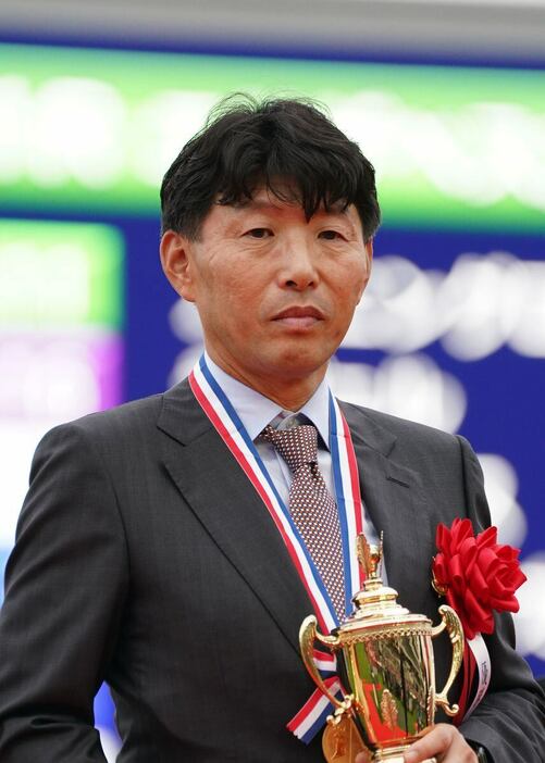 サンデーレーシング・吉田俊介代表＝京都競馬場（撮影・岩川晋也）