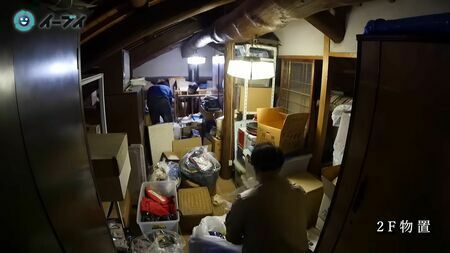 お屋敷を2日間で一気に片付ける（写真：「イーブイ片付けチャンネル」より）