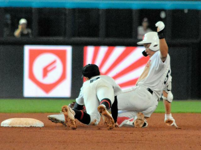 エスコンフィールド北海道で開かれた昨夏の南北海道大会決勝。来夏の第107回大会は北大会も再びエスコンを使用する