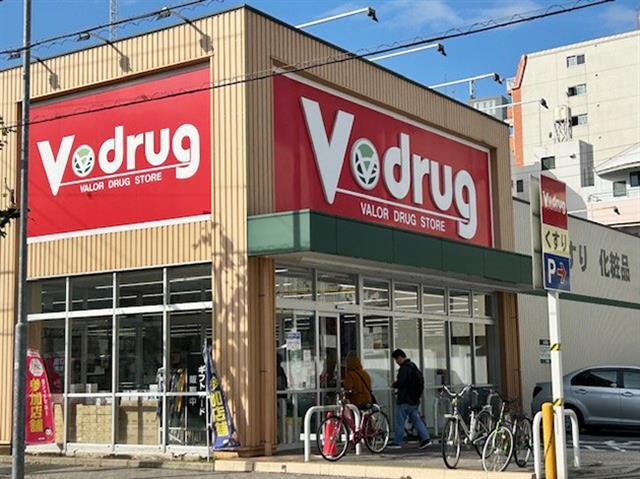 夏物商材が好調だった「Ｖ・ｄｒｕｇ」（写真は新栄店）