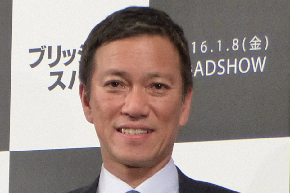 八代英輝氏