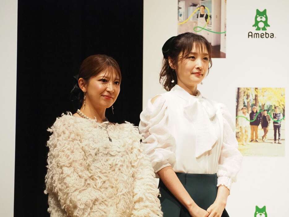 イベントに出席した左から矢口真里、石川梨華