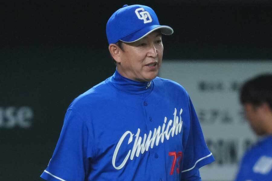 今季まで中日の指揮をとった立浪和義監督【写真：矢口亨】