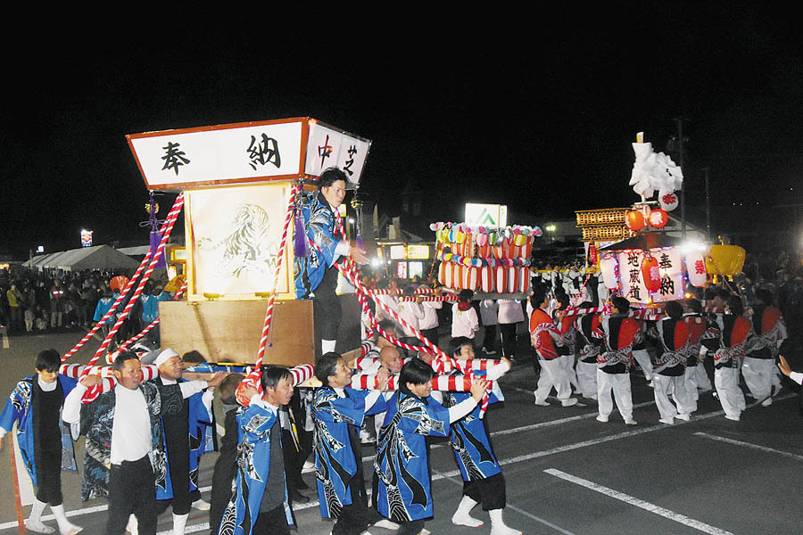 5年ぶりに復活した「御輿の共演」