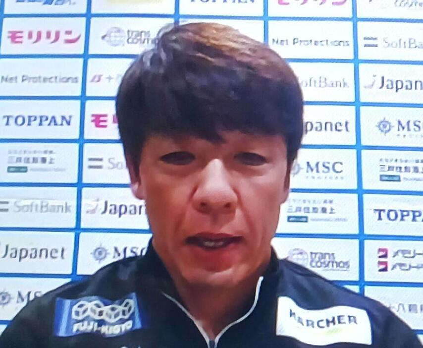 J1昇格プレーオフに向けてのオンライン会見に参加したV・ファーレン長崎の下平隆宏監督