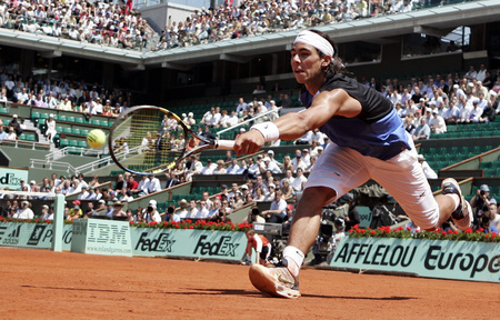 全仏オープンテニス、男子シングルス準々決勝に臨むラファエル・ナダル（2006年6月7日撮影）。