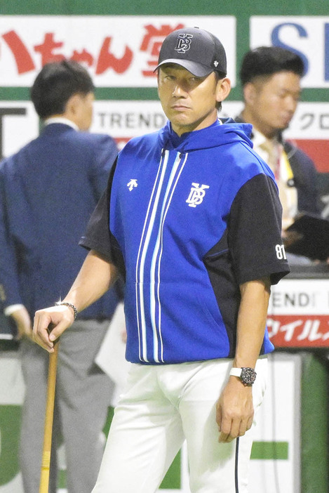 敵地で３連勝し、日本一へ王手をかけて本拠地の第６戦に臨む横浜ＤｅＮＡ・三浦監督＝１０月３１日、みずほペイペイドーム（花輪　久写す）