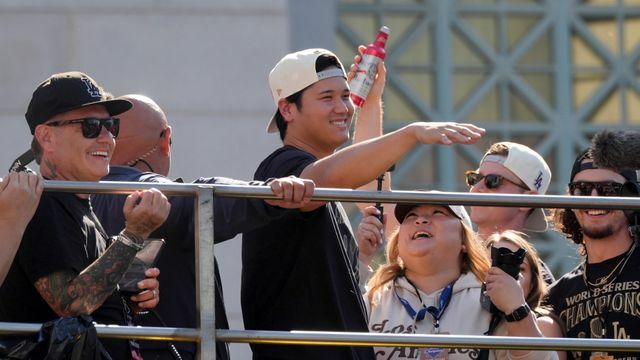 パレードに参加したドジャース・大谷翔平選手（写真：AP/アフロ）