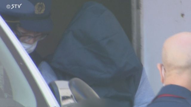 送検される渡辺東陽容疑者（58）