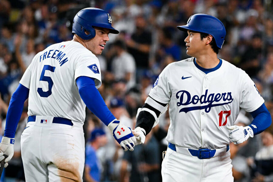 ドジャースのフレディ・フリーマン（左）と大谷翔平【写真：Getty Images】