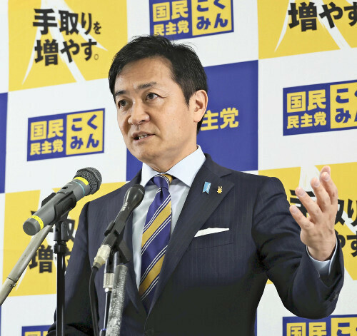 自民党との会談をうけて、記者団の質問に答える国民民主党の玉木代表（１０月３１日午後３時４９分、国会内で）＝川口正峰撮影