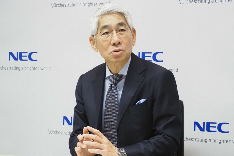 インタビューに応じるNECの森田隆之社長＝東京都港区のNEC本社で2024年11月6日、安藤龍朗撮影