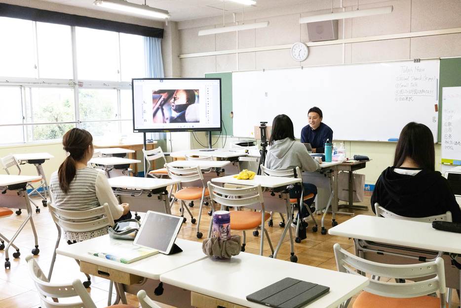 生徒に合わせたさまざまな形で通学できる「草潤中学校」をご紹介します。