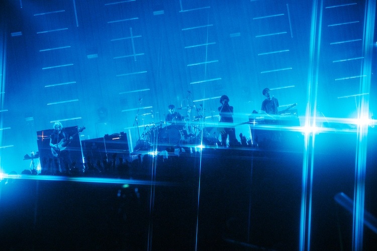 BUMP OF CHICKEN（Photo by Yoshiharu Ota）