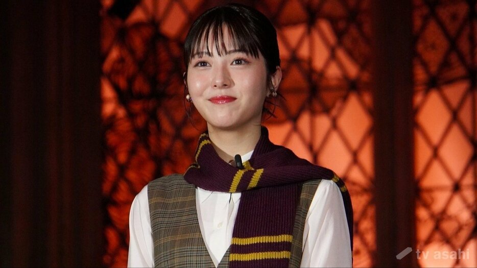 浜辺美波、ハリポタイベントに興奮「愛がこんなにもお仕事にかわるものなんだと」