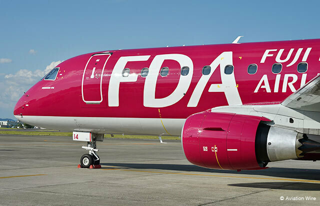 福岡空港で航空教室を開くFDA＝PHOTO: Yusuke KOHASE/Aviation Wire