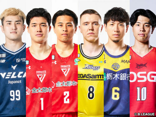 （左から）川真田紘也、渡邊雄太、富樫勇樹、ジョシュ・ホーキンソン、比江島慎、吉井裕鷹［写真］＝B.LEAGUE