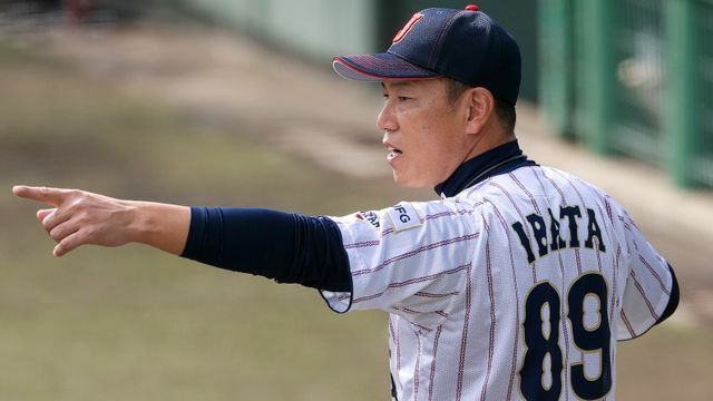 侍ジャパンの井端弘和監督(写真：日刊スポーツ/アフロ)