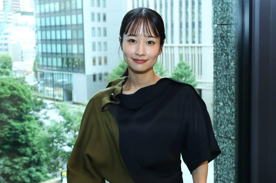 取材に応じた藤間爽子さん