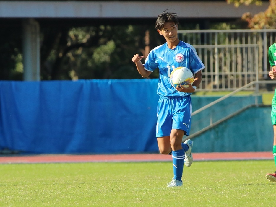 奈良育英高MF森嶋大琥(2年)(Kaori MAEDA)