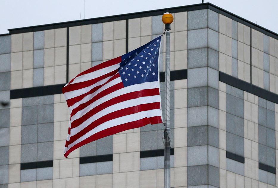 　１１月２０日、米国務省は、ウクライナの首都キーウの米大使館が、２０日に空からの大規模な攻撃が起こる可能性があるとの情報を入手したため閉鎖するとＸに投稿した。２０２２年１月撮影（２０２４年　ロイター/Gleb Garanich）