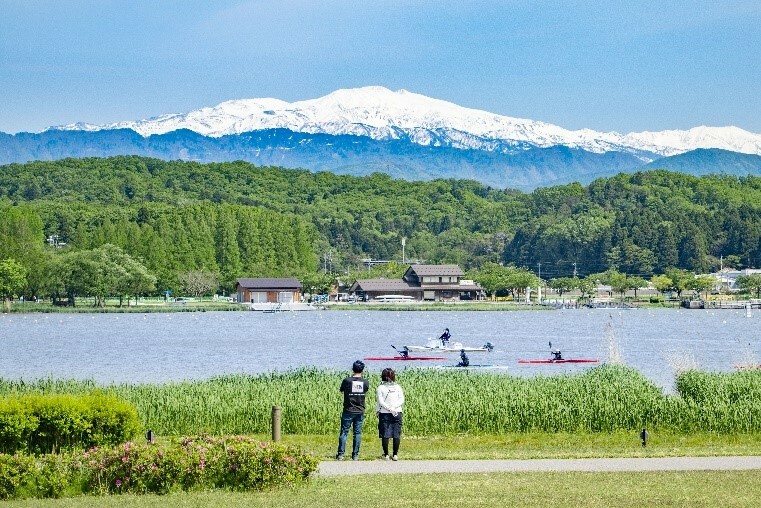 木場潟と白山