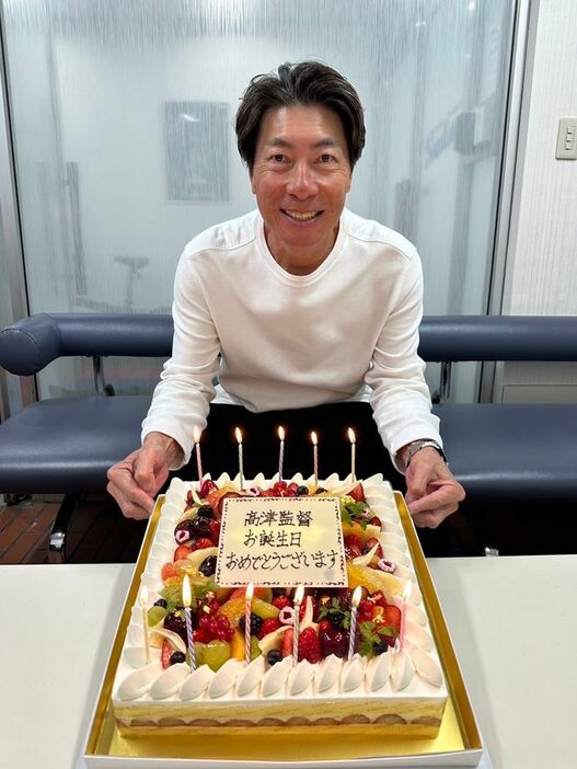 56歳の誕生日を迎えたヤクルト高津臣吾監督