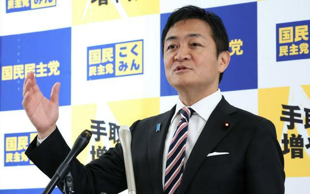 記者会見で質問に答える国民民主党の玉木雄一郎代表=2024年11月19日午前10時53分、国会内、岩下毅撮影