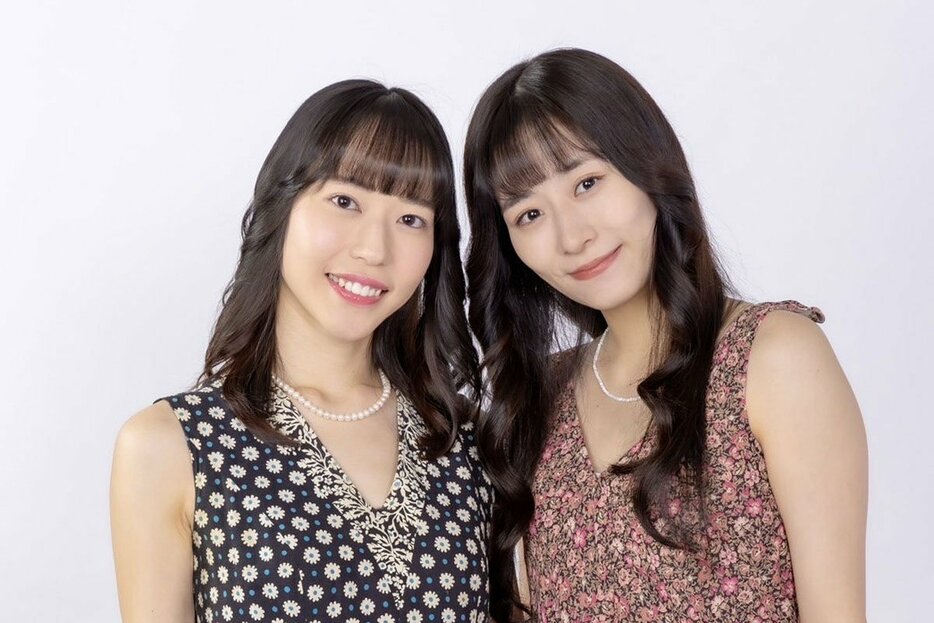 元ＮＭＢ４８の内木志（右）と元仮面女子の水野ふえ