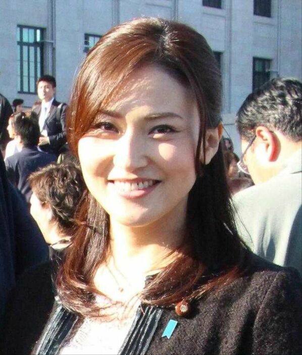 金子恵美氏