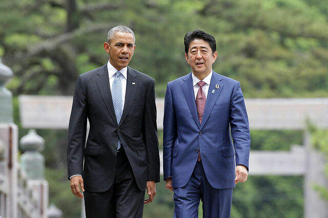 G7伊勢志摩サミットでのオバマ前大統領と安倍晋三元首相/Photo by Gettyimages