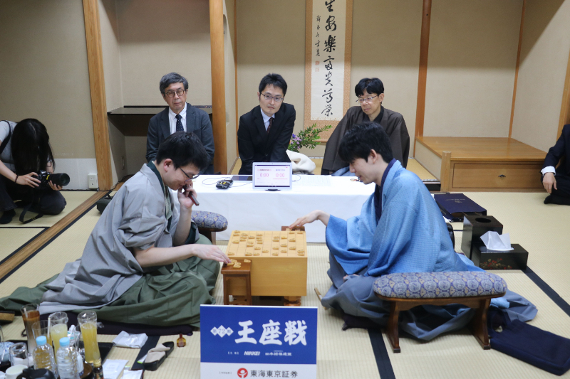 『将棋世界2024年12月号』より　【写真】日本将棋連盟