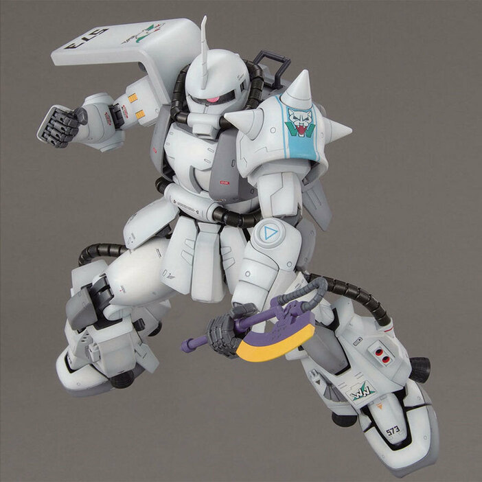 パーソナルカラーは白。「MG 1／100 MS-06R-1A シン・マツナガ専用ザク Ver.2.0」（BANDAI SPIRITS）　(C)創通・サンライズ