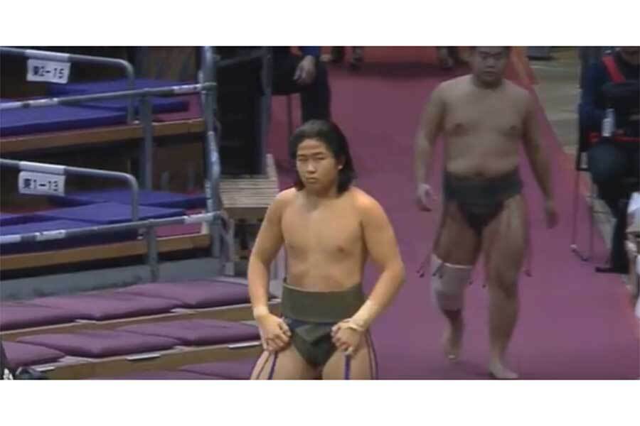 現役最小兵68キロの16歳力士が話題に【写真：(C)AbemaTV,Inc.】