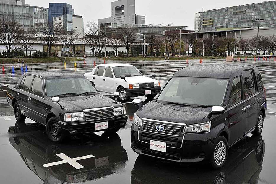 すっかりお馴染みとなったJPNタクシーだが、車両価格が高いこともあり、首都圏などの都市部の業者しか導入していないとの声も多く、最近は生産終了へ向けた動きが噂されているという。今後の動向に注目したい。