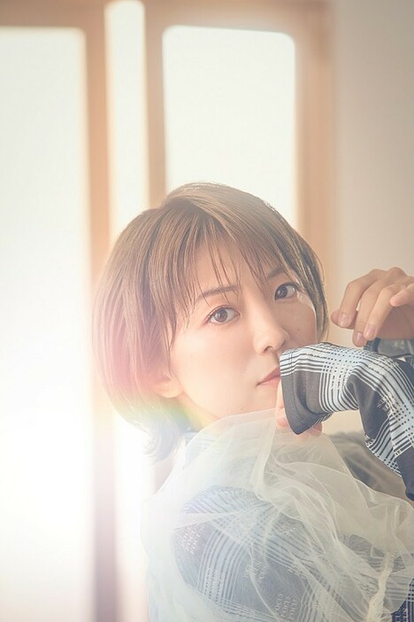 熊木杏里、11/27発売AL『生きるとは』より先行配信第2弾「一度死んだぼくら」リリース