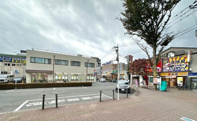 写真中央の奥に見えるのが、後ほど紹介する「東小金井南口商店会」の入口