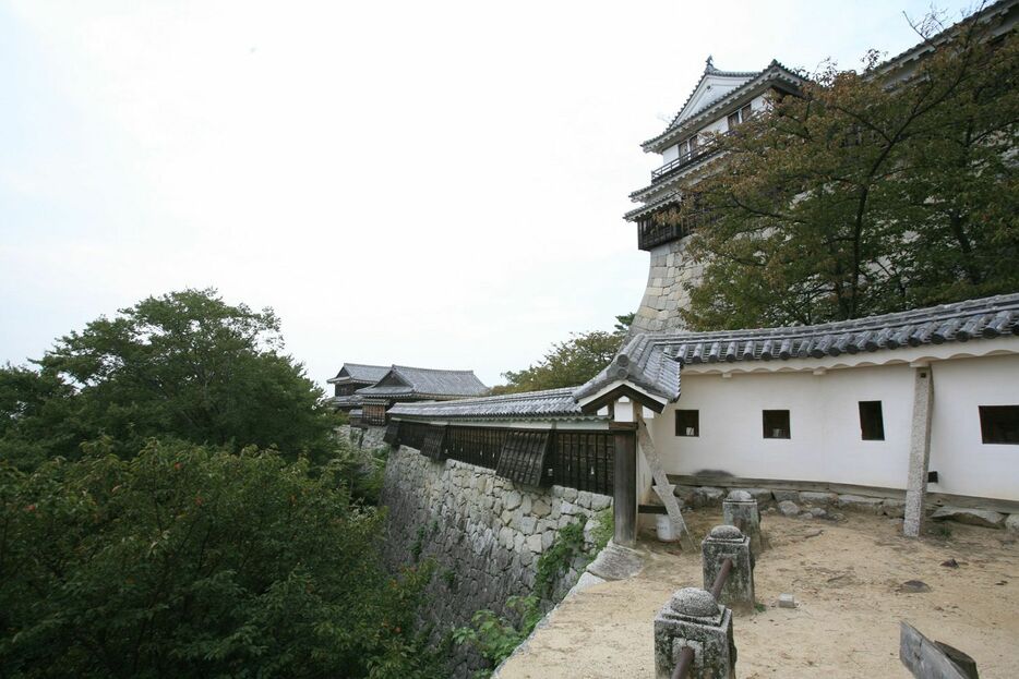 オープニングのロケ地・松山城