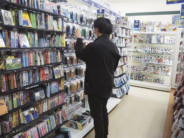 「駿河屋名古屋新開橋店」のファミコン売り場