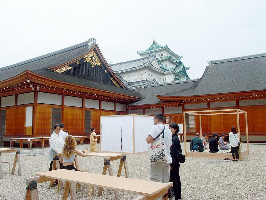 名古屋城「本丸御殿」南側広場に登場した野だてカフェ企画「NODATE Tea Ceremony Café」