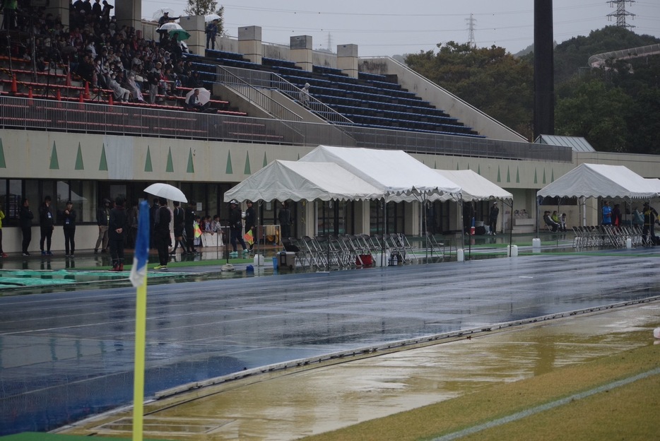 裾野市運動公園陸上競技場