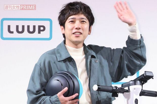 2024年10月、『LUUP』新CM発表会に出席した二宮和也