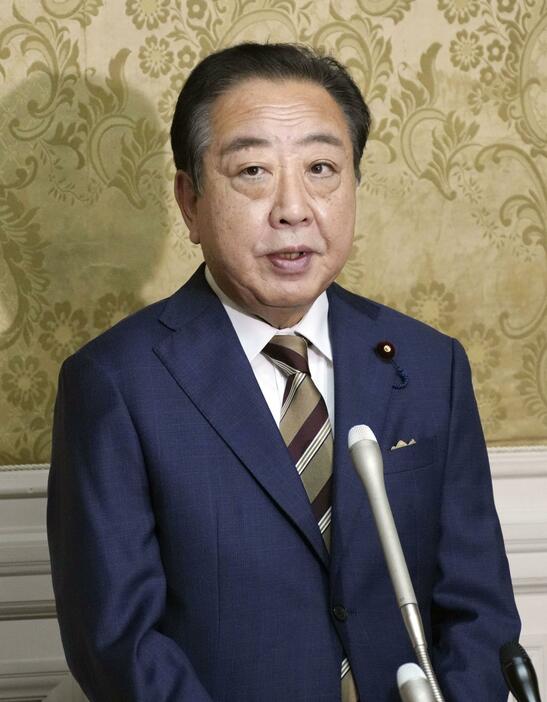 石破茂首相との会談後、取材に応じる立憲民主党の野田佳彦代表＝11日午前10時5分、国会