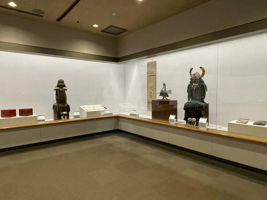 福岡市博物館「新収蔵品展」の会場の様子