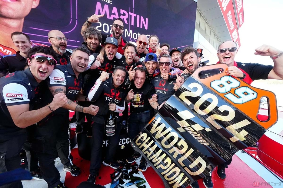 MotoGP2024第20戦ソリダリティGP 決勝レースで3位入賞し、シーズンチャンピオンを獲得したホルヘ・マルティン選手（プリマ・プラマック・レーシング）