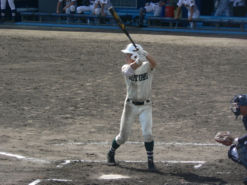 報徳学園時代の小園海斗。