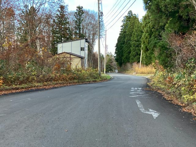 男性がクマに襲われたとみられる現場・野沢温泉村