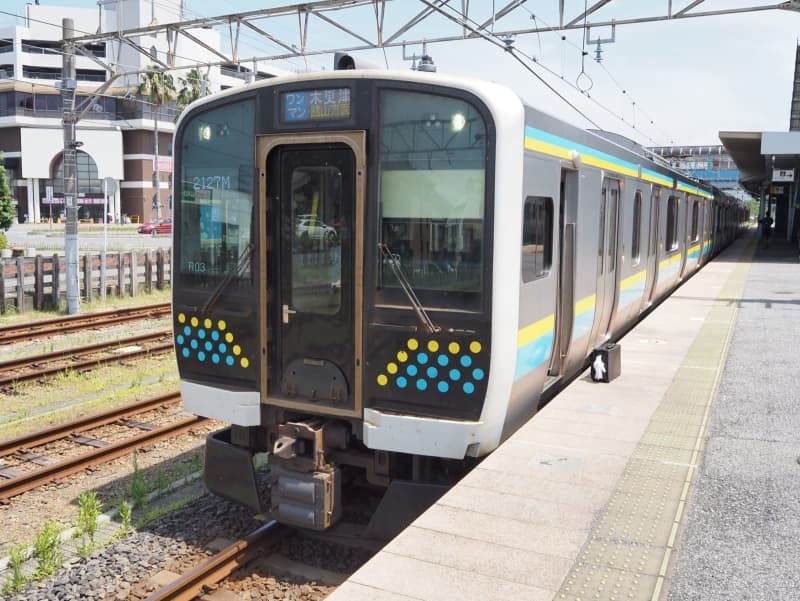 寿命半分」を掲げた電車、登場30年超で〝再就職〟できる秘訣は