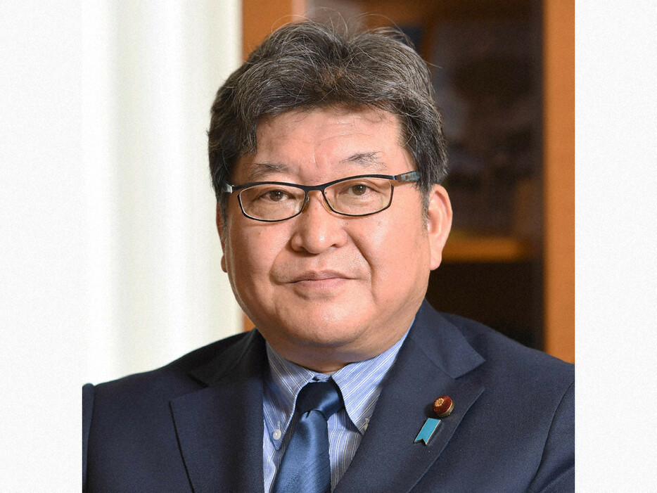 萩生田光一氏